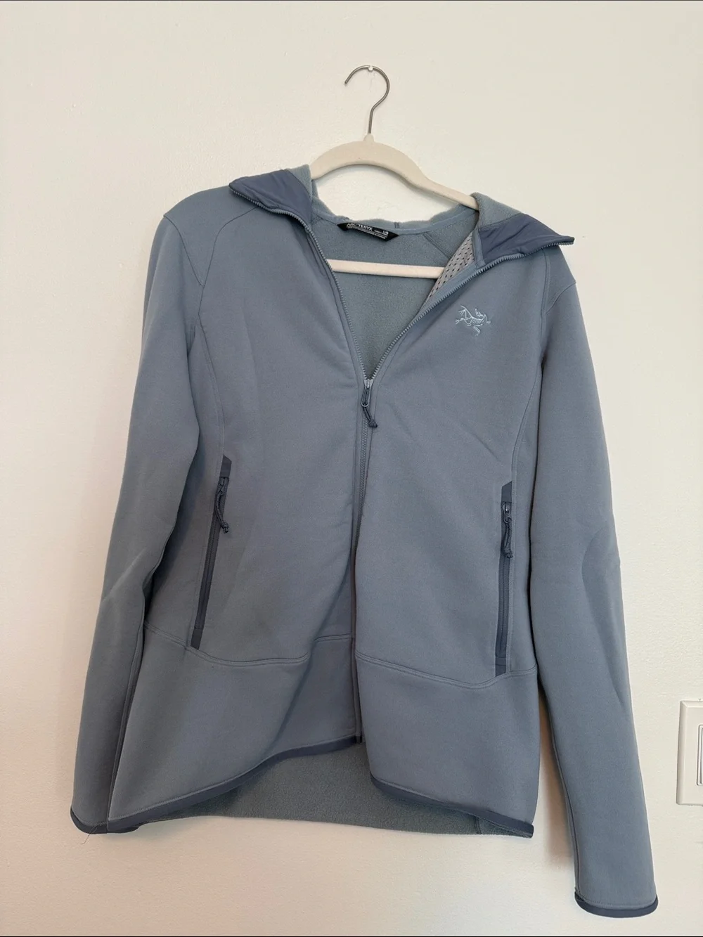 Arc'teryx Women's Slate Blue Hooded Softshell Jacket. Size L. Adventure Jacket